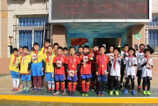 2026环拉萨自行车大赛拉萨站吸引700余人参赛